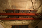 img037.jpg